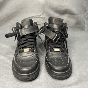 Nike Black Air Force 1s